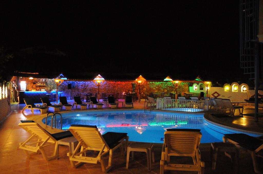 Atlantik Apart Hotel Didim Bagian luar foto